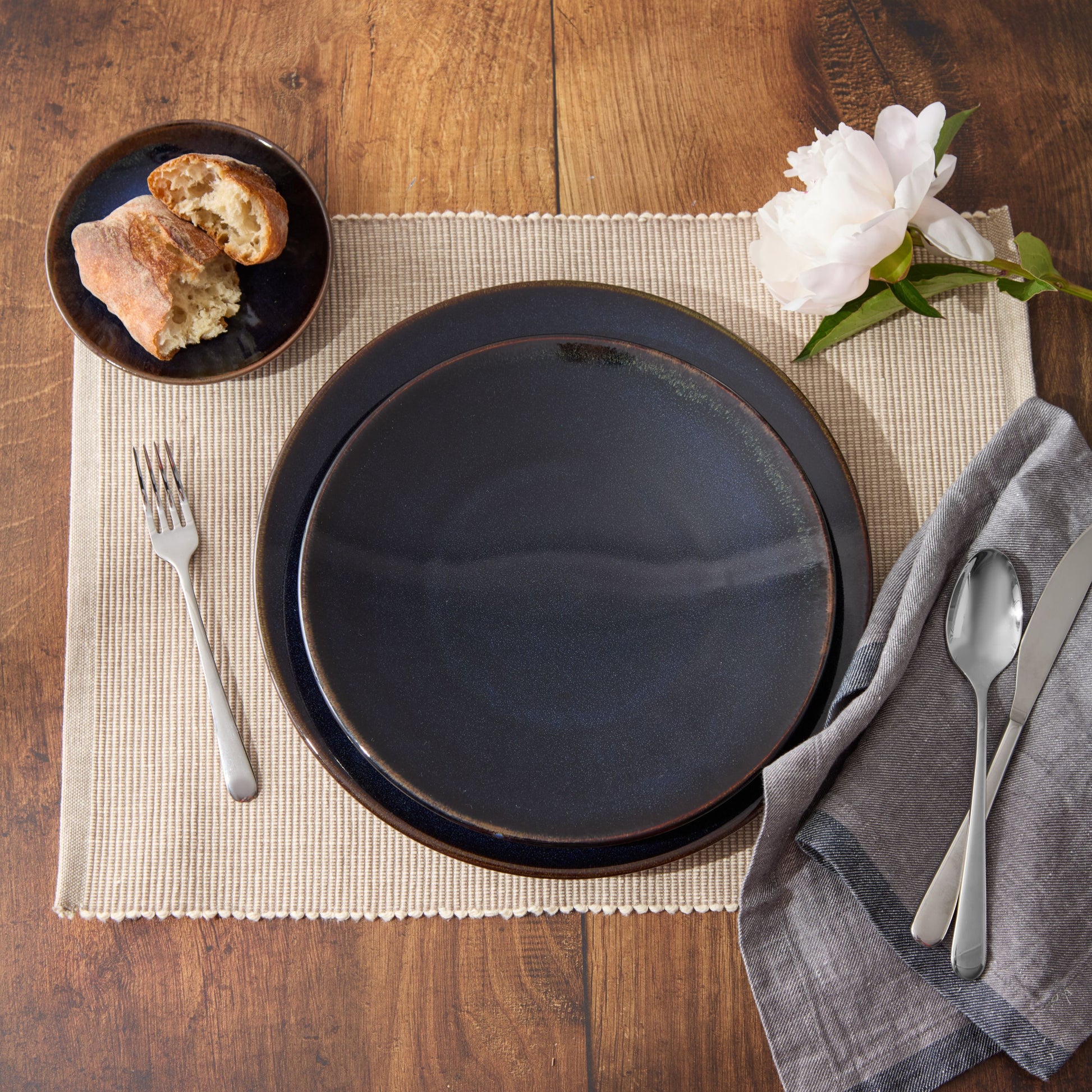 jars ceramistes tourron plates_indigo