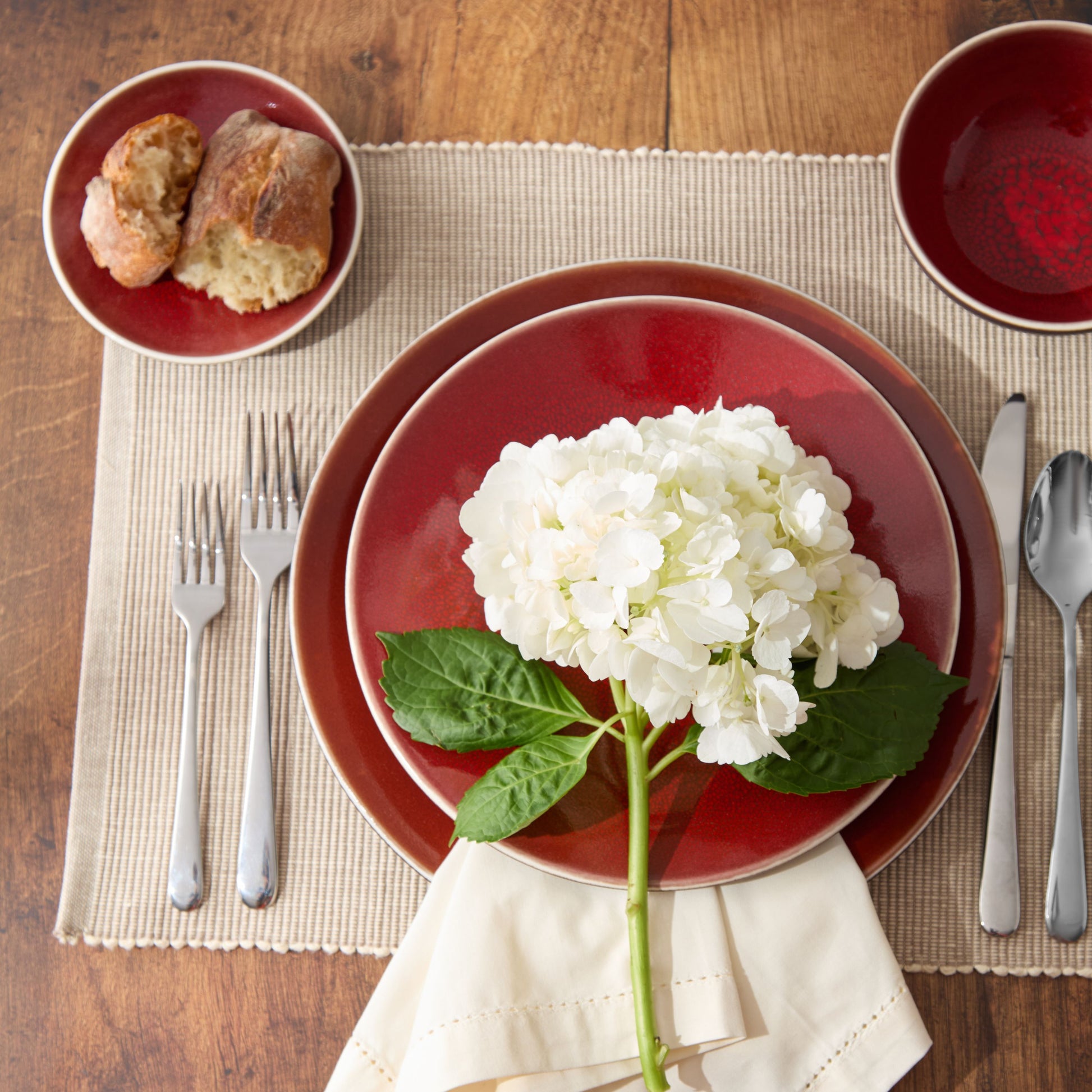 jars ceramistes tourron plates_cerise