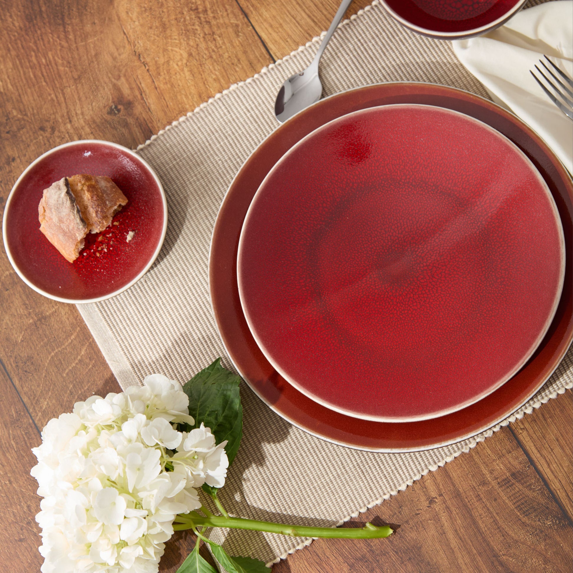 jars ceramistes tourron plates_cerise