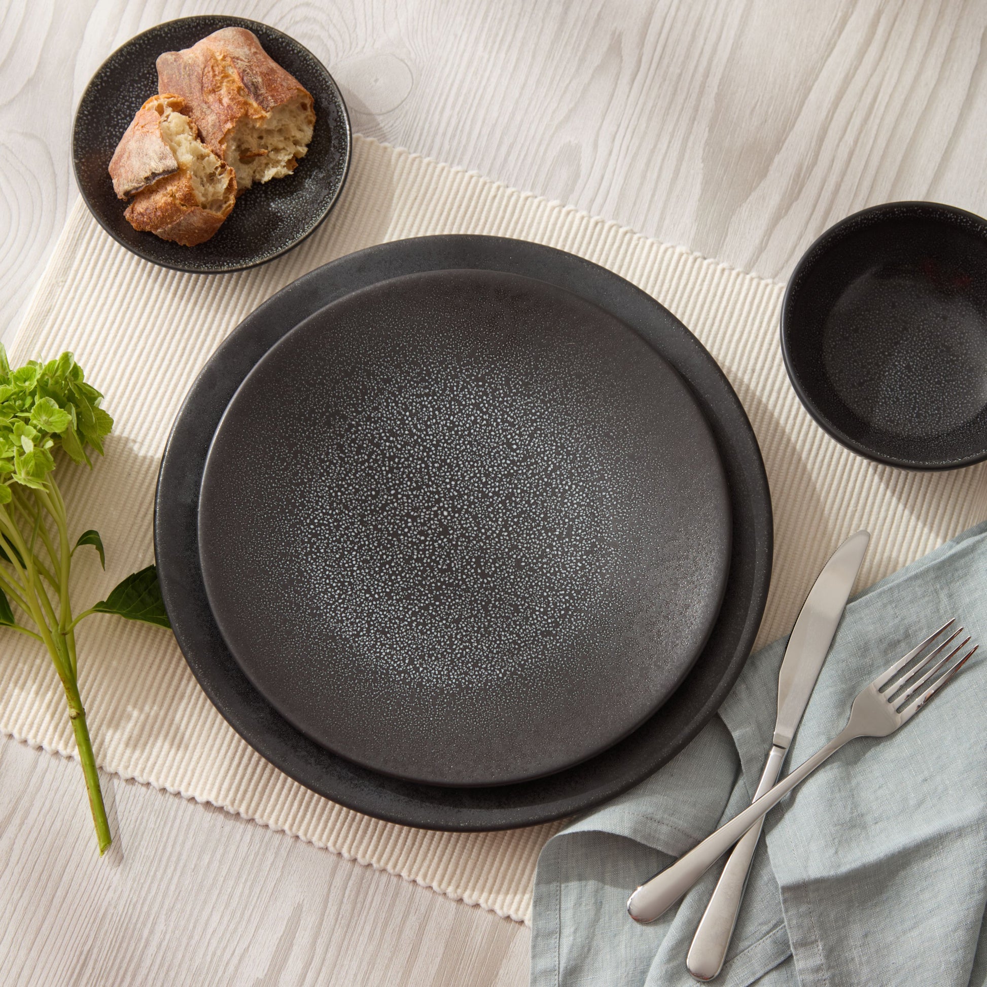 jars ceramistes tourron plates_celeste
