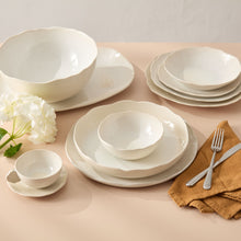 Jars Céramistes Plume Plat à Tarte (Round Dish/Platter) Plume Plat à Tarte (Round Dish/Platter)