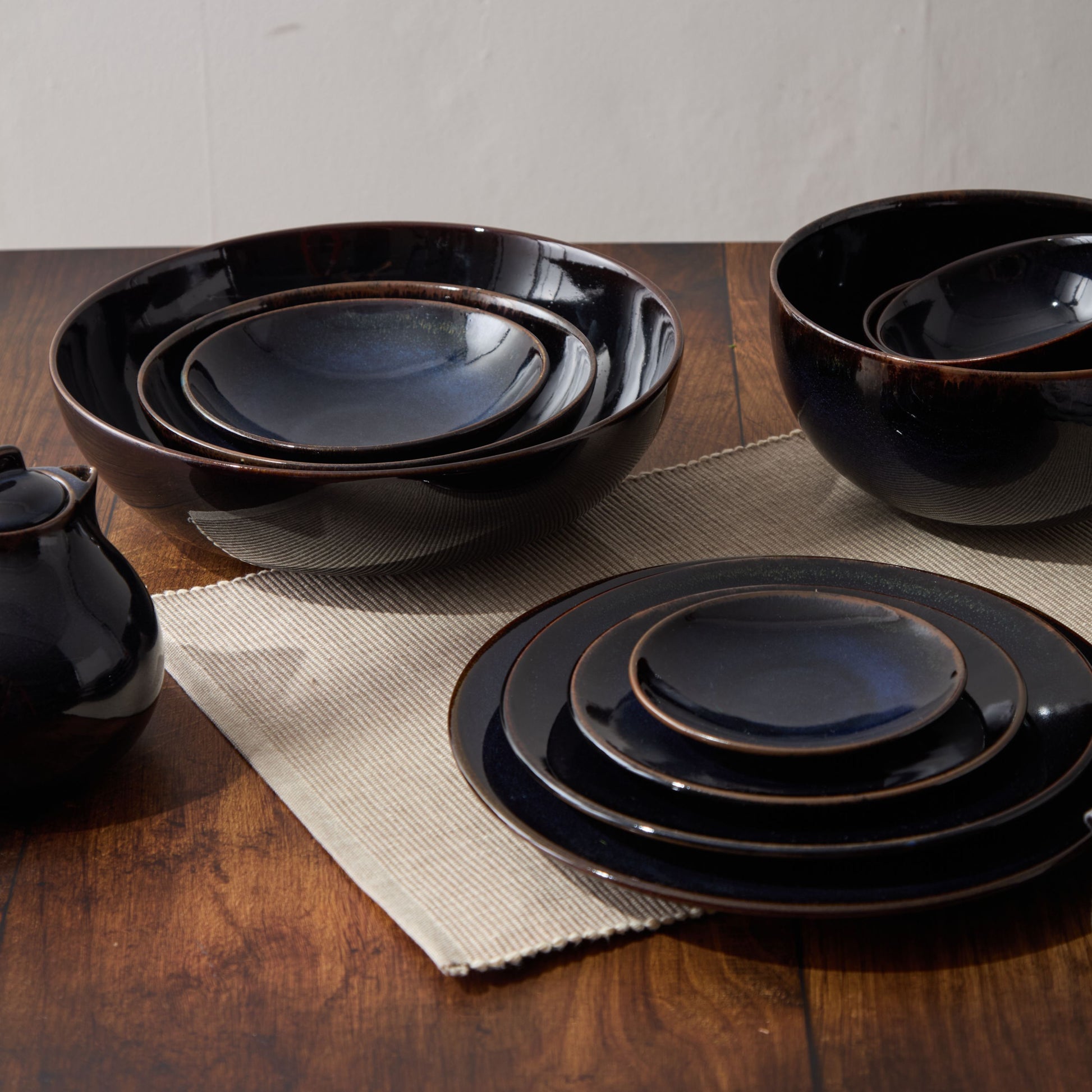 jars ceramistes tourron centre de table large serving bowl_indigo