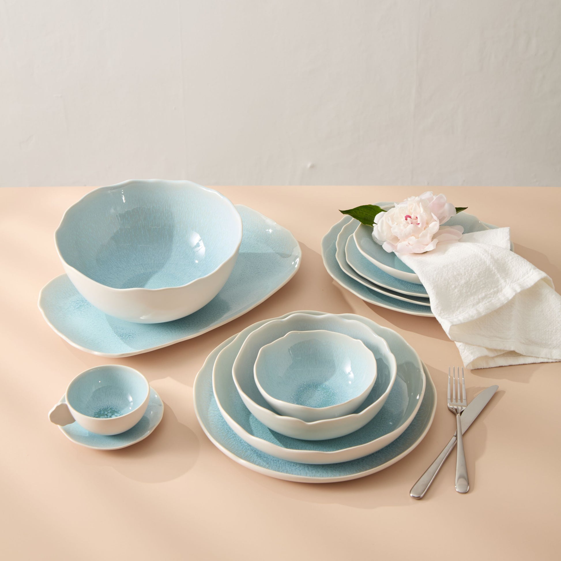 Plume Cup and Saucer - Atoll