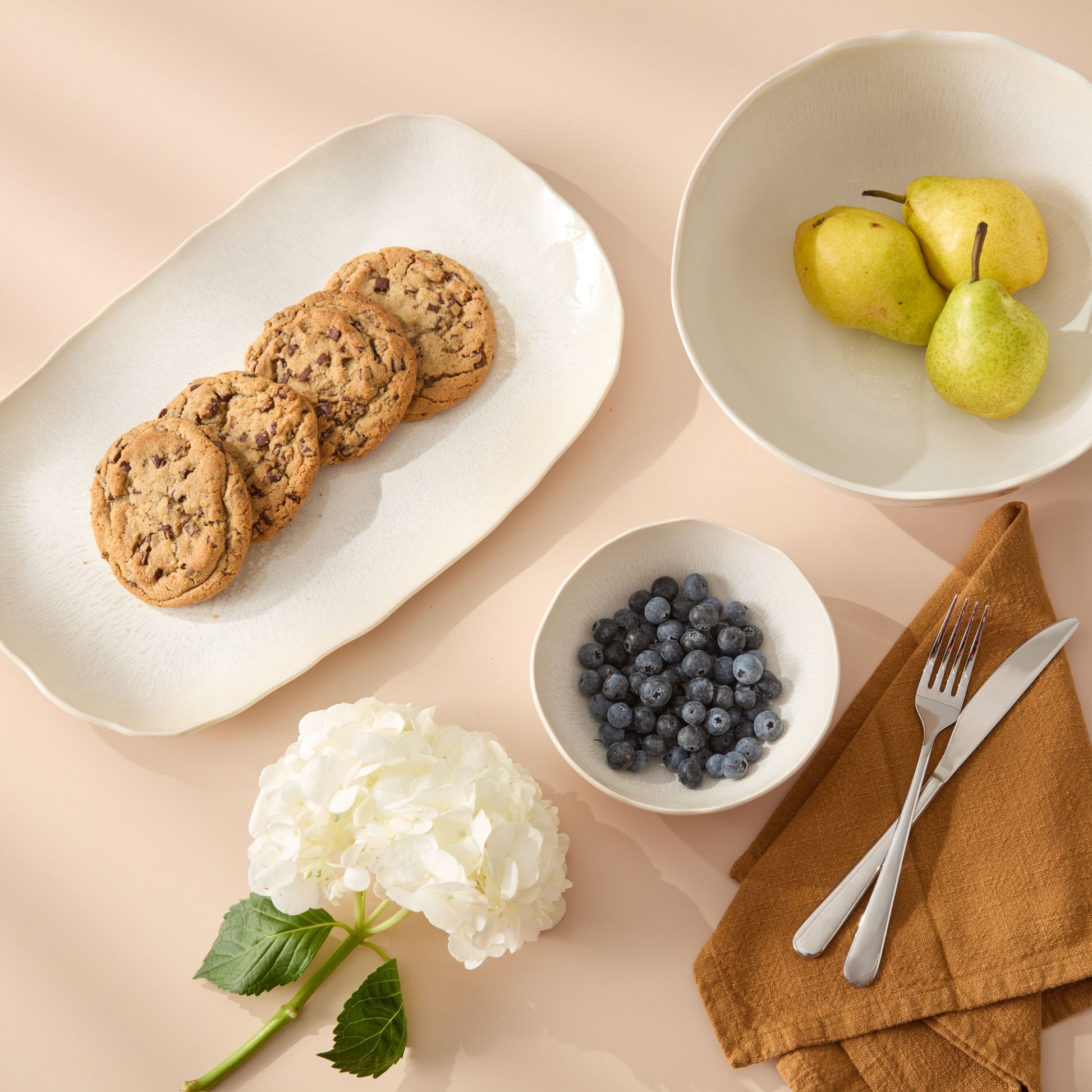 Plume Rectangular Platter - Perle