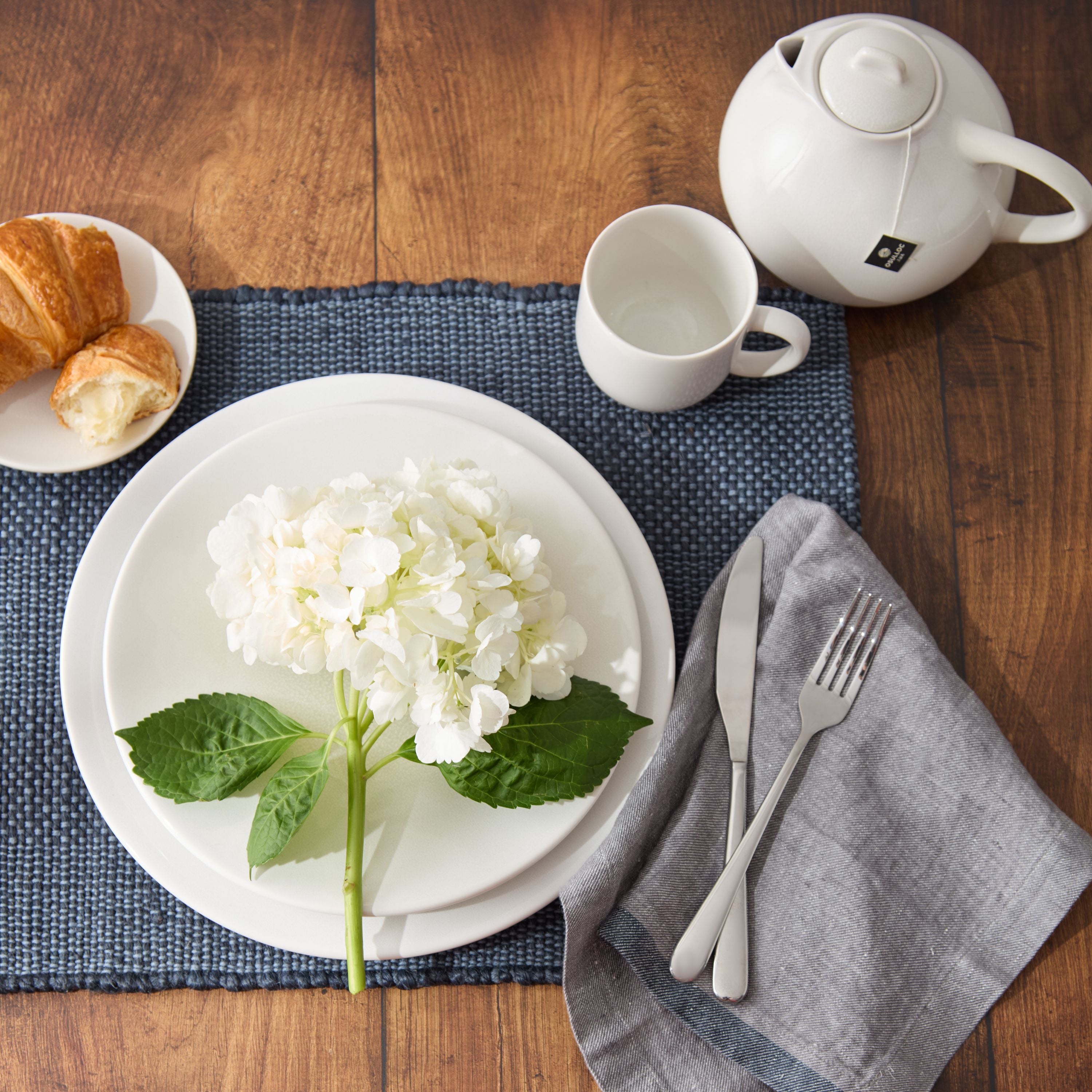 jars ceramistes tourron plates_neige