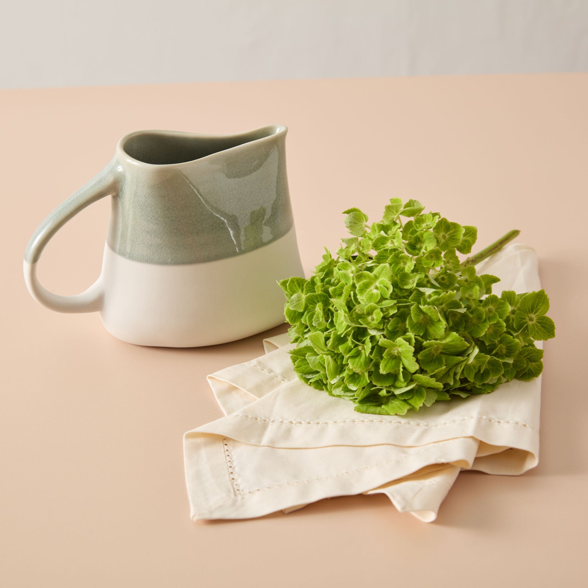 jars maguelone pitcher, cachemire
