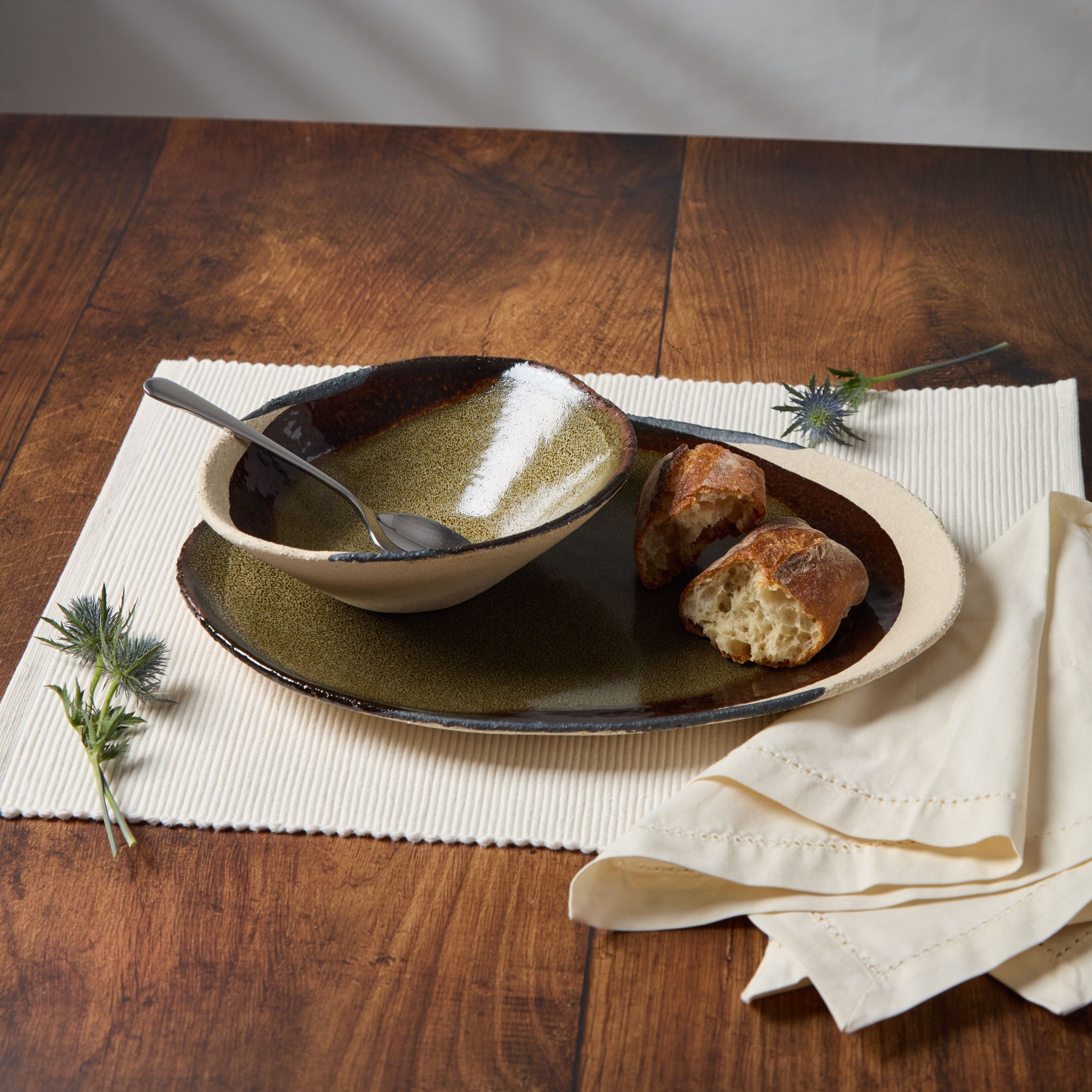 Jars Céramistes Plat Oval, Oval serving platter, Seidou