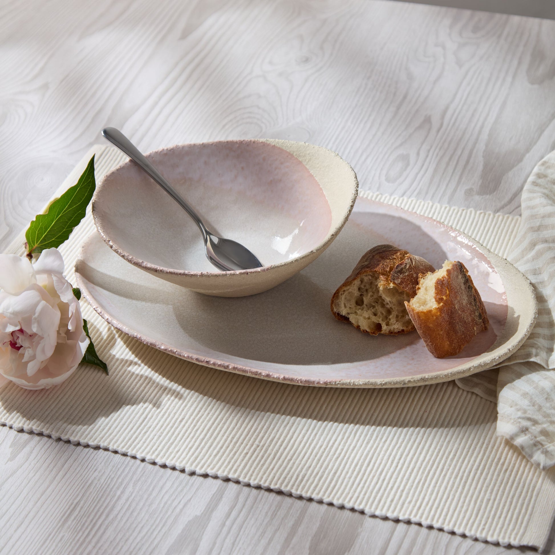 Jars Céramistes Plat Oval, Oval serving platter, Rose