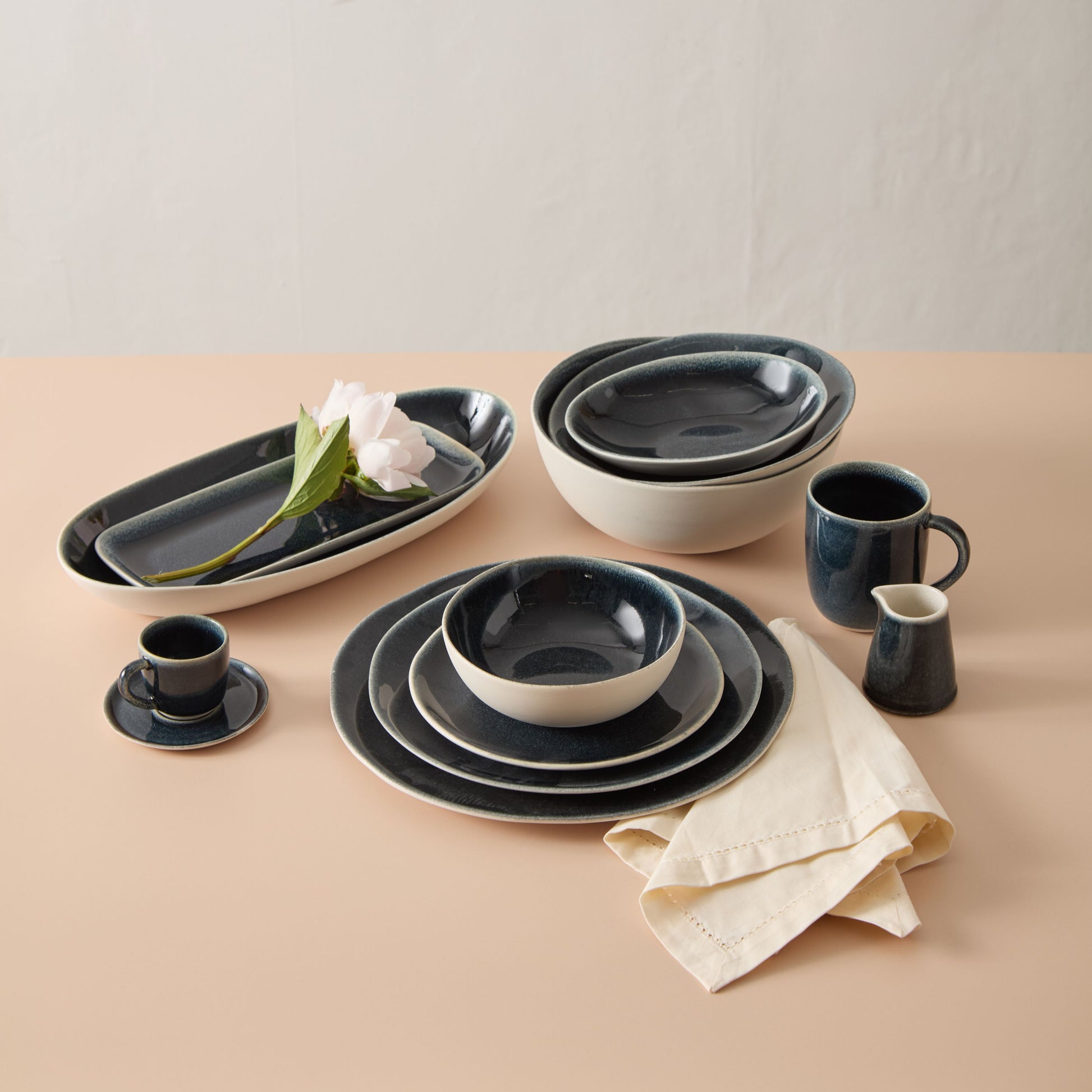 maguelone cremier creamer, bleu nuit