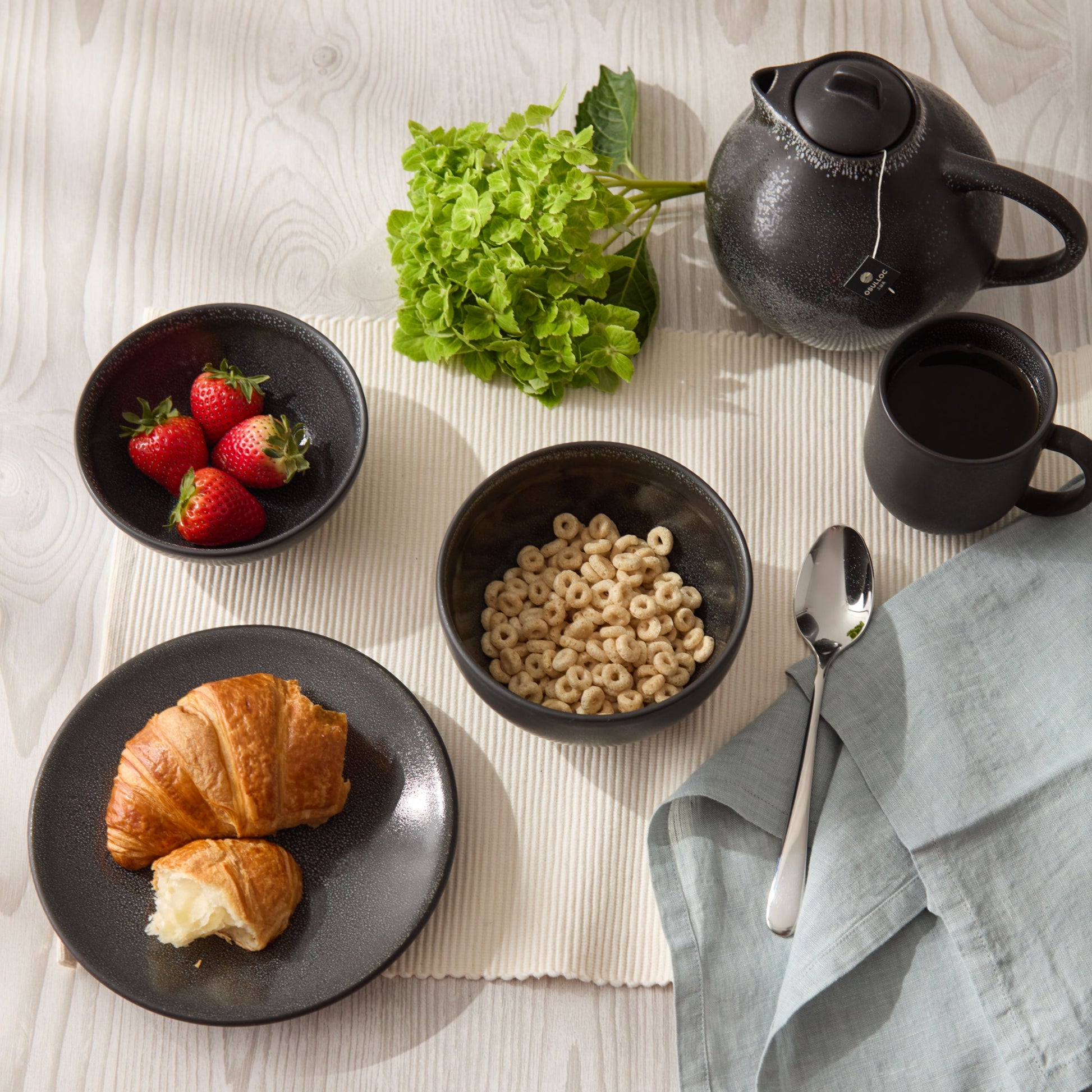 jars ceramistes tourron cereal bowl_celeste