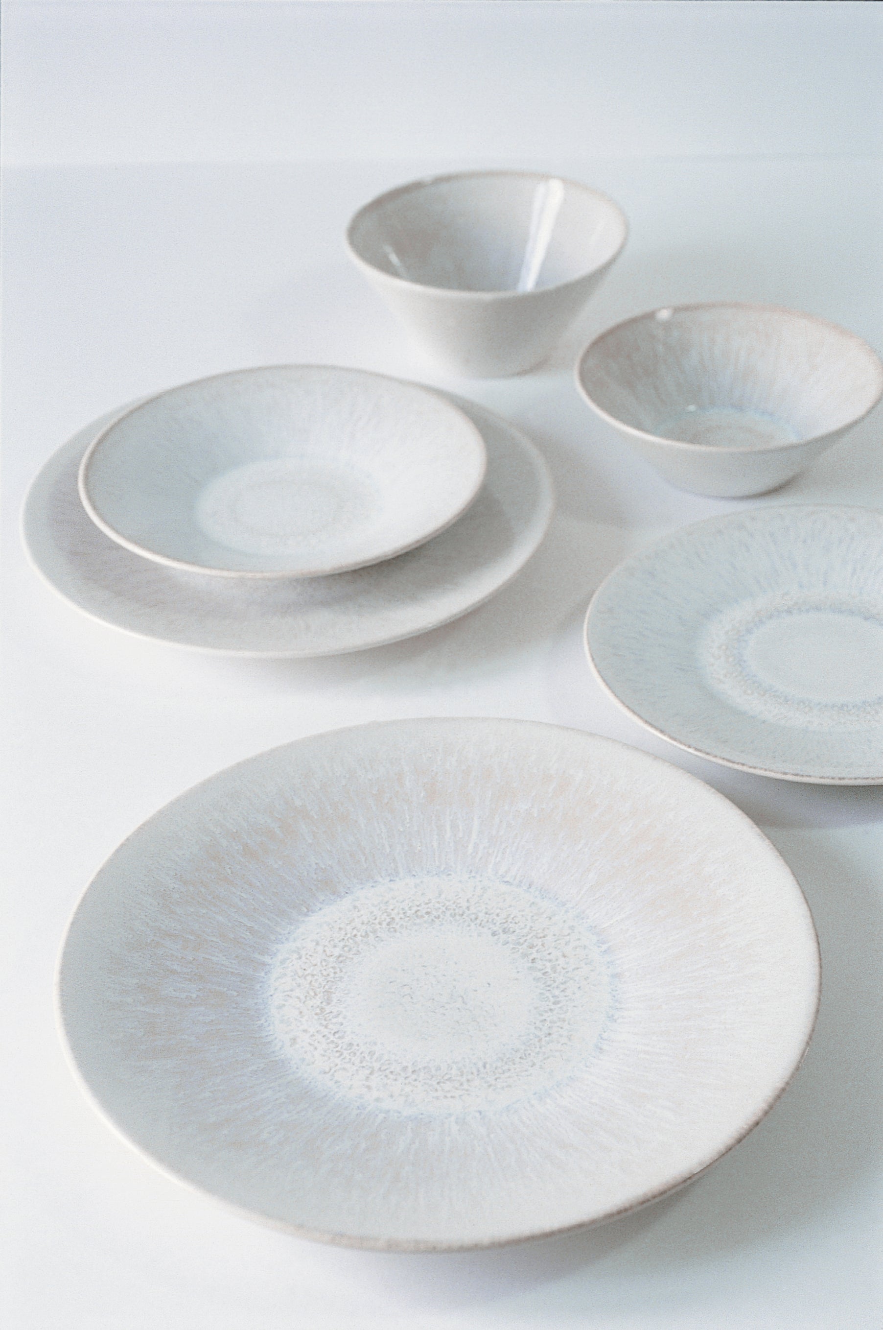 Vuelta Bread & Butter Plate - Perle